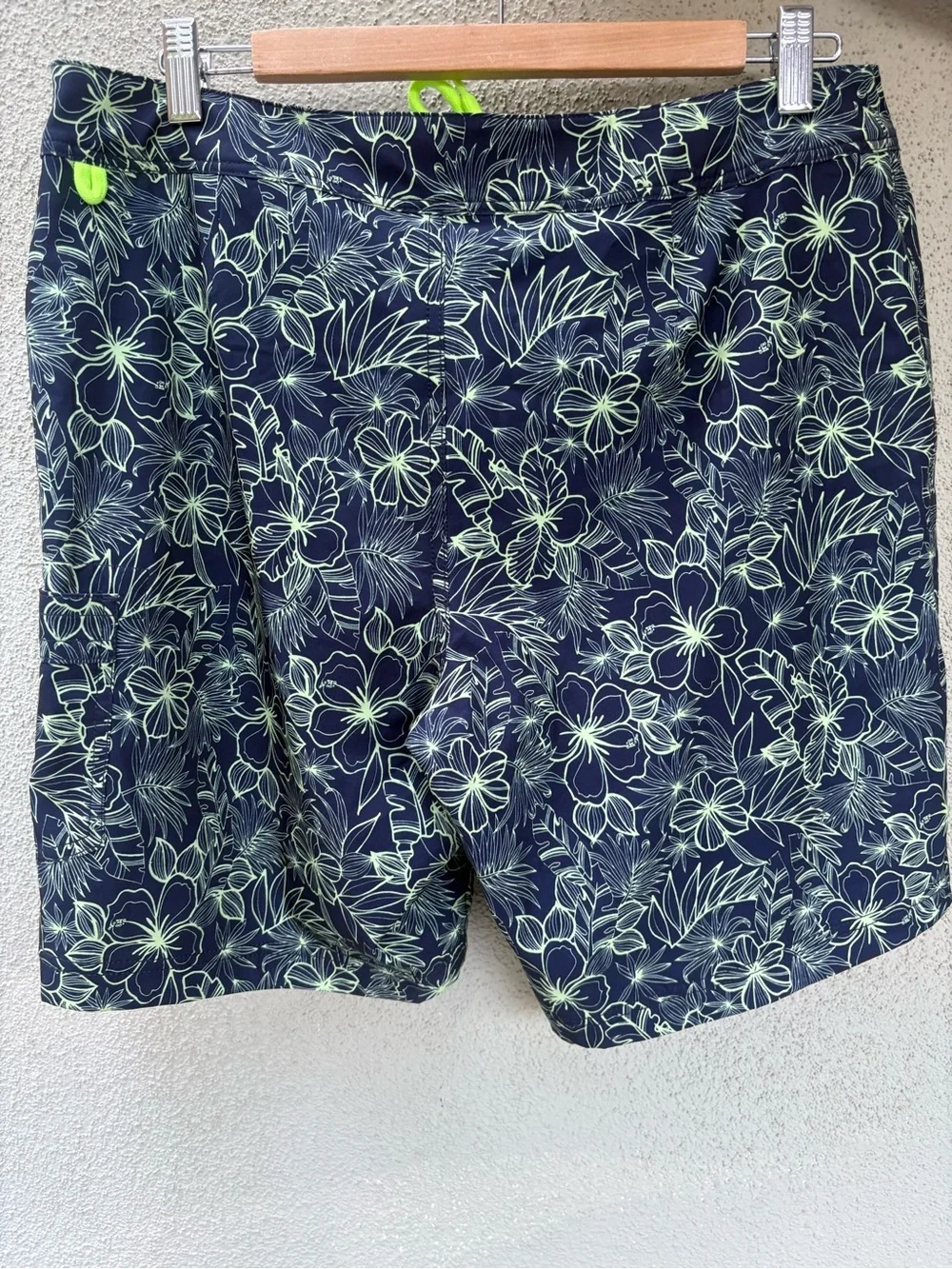 J. Crew 9” Board Shorts Size 32 NWT Navy Floral Swim Trunks with Neon Lime